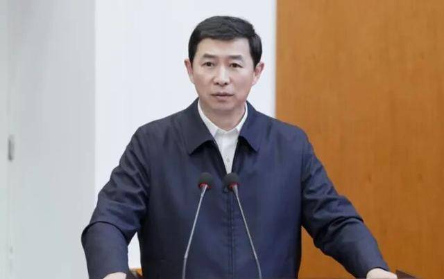 张艳丽、徐万海被查<strong></p>
<p>比特币行情</strong>，他上个月刚被免职