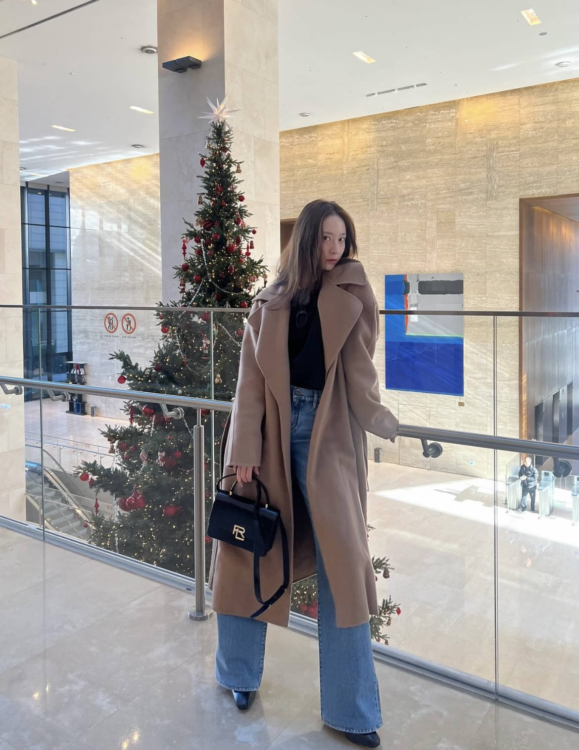 巩俐、梅姨、高圆圆...Power女性冬天少不了一件驼色大衣<strong></p>
<p>比特币最新价格行情</strong>！