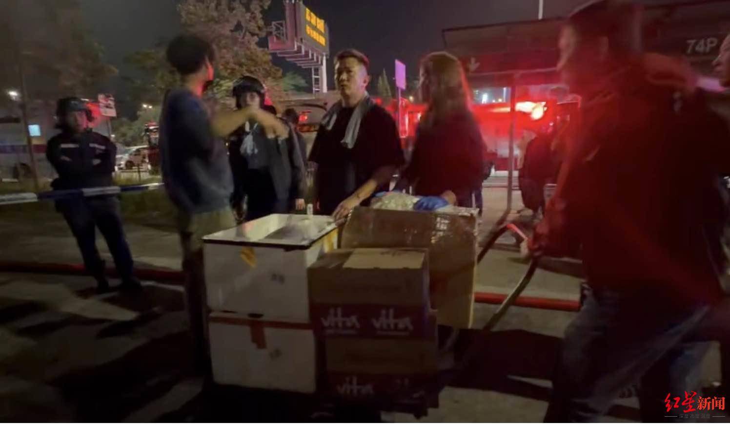 红星新闻实探香港宏福苑大火现场:警员称第一次遇到这么大火<strong></p>
<p>比特币最新价格行情</strong>,餐厅老板自发为救援人员送餐