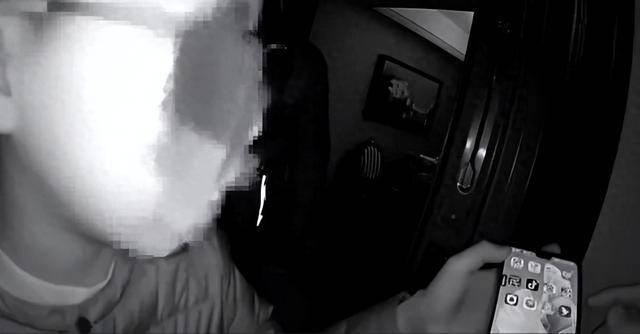 就差一步<strong></p>
<p>比特币今日价格行情</strong>，杭州9岁男孩“送”光外公外婆上百万元养老金！“短短几分钟，钱跟流水一样被转走……”