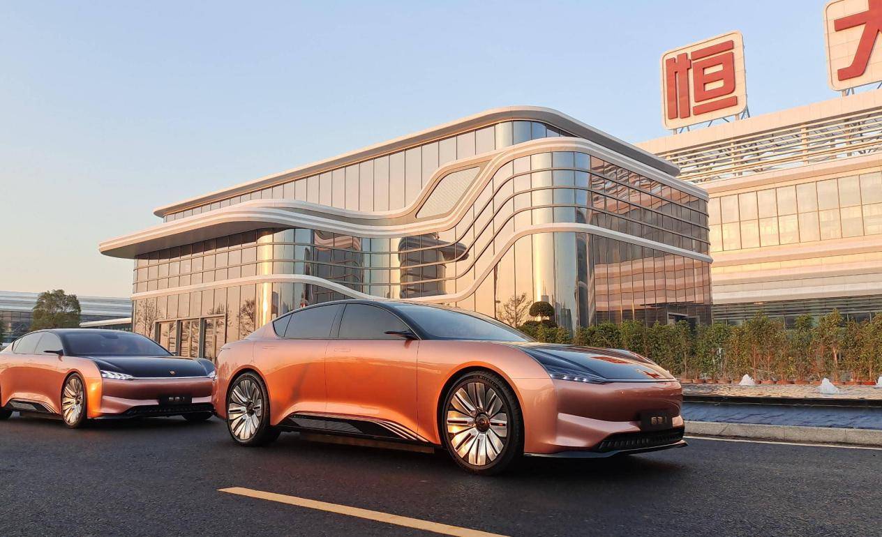 交付8万辆却蒸发5000亿市值<strong></p>
<p>比特币是什么东西</strong>，雷军“抄底”小米能否对抗空头？