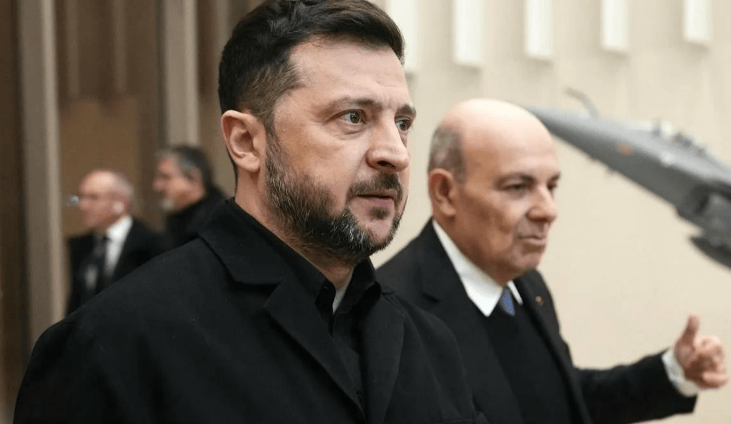 俄军宣布攻克红军城<strong></p>
<p>一个比特币要挖多久</strong>，大批乌军尸横遍野，普京亲自视察前线：乌军这是白白送死！