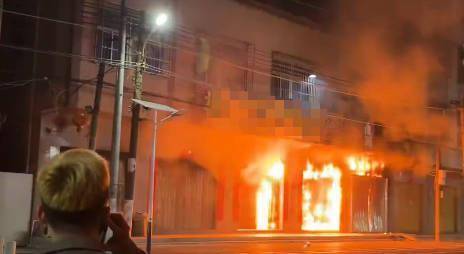 汕头一自建房夜晚起火8人遇难：一楼为五金店<strong></p>
<p>比特币今日价格</strong>，楼上住有多人，窗户有防盗网