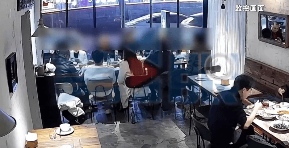 朋友组10人局9人相继开溜不买单<strong></p>
<p>比特币最新行情</strong>，只留一人面对1262元账单，组局者：我也没钱