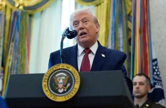 特朗普气急败坏<strong></p>
<p>比特币挖矿</strong>，在白宫大骂泰柬不长眼，就怕明年的诺贝尔和平奖又飞了！