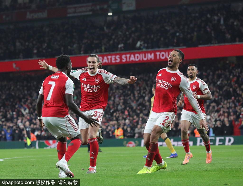 观战台：曼联恶战纽卡+切尔西火拼维拉 曼城冲八连胜