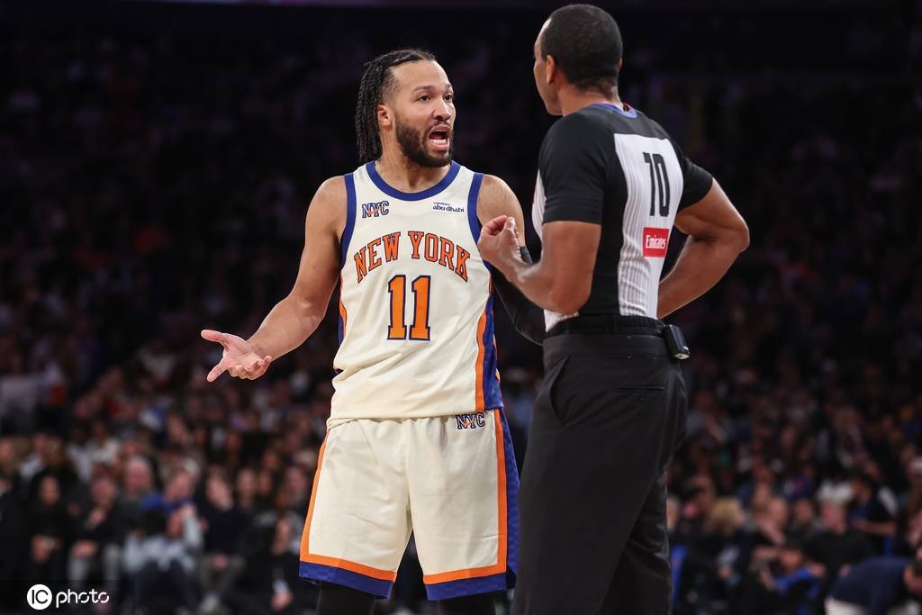 圣诞大战前瞻：詹杜对话再成焦点 库里直面魔鬼定律