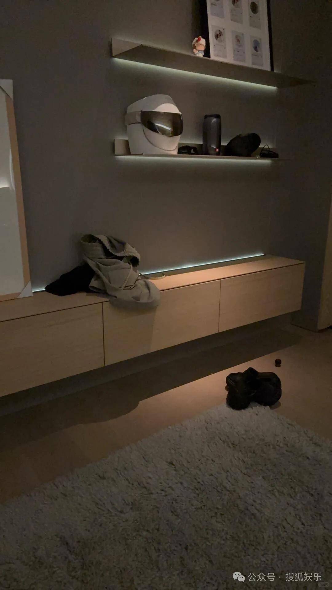 刚开年又曝一对相差15岁的恋情?他这一周两段绯闻真是连环暴击啊<strong></p>
<p>比特币中国</strong>!