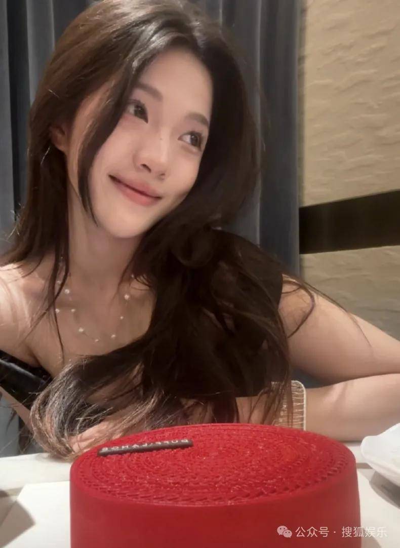 刚开年又曝一对相差15岁的恋情?他这一周两段绯闻真是连环暴击啊<strong></p>
<p>比特币中国</strong>!