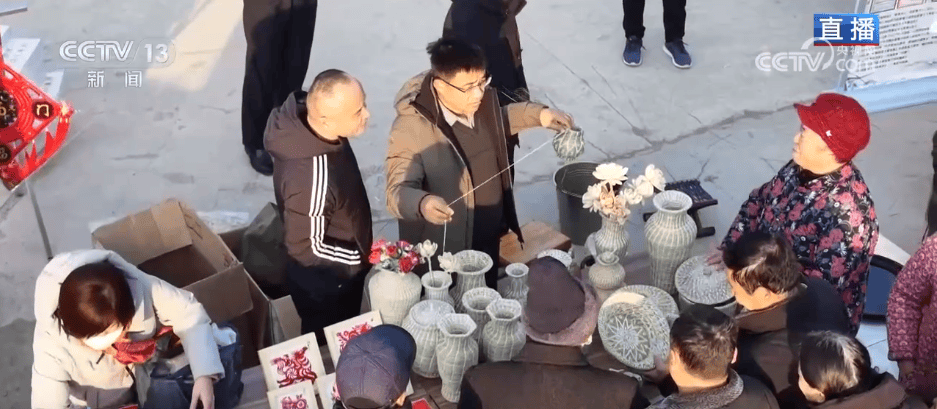 人气旺、消费火<strong></p>
<p>比特币中国</strong>,热气腾腾!各地市场活跃繁荣 “年经济”释放“新”热度