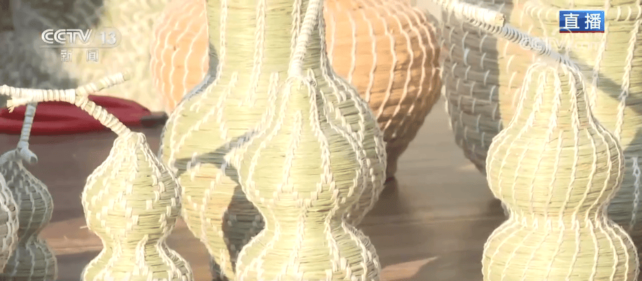 人气旺、消费火<strong></p>
<p>比特币中国</strong>,热气腾腾!各地市场活跃繁荣 “年经济”释放“新”热度