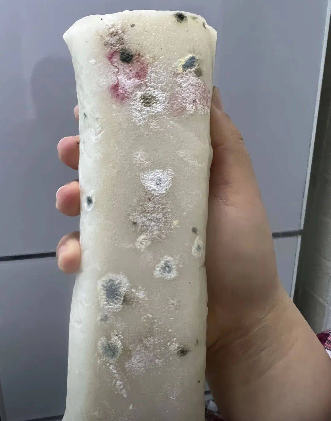 “养年糕”养到发烂发臭<strong></p>
<p>比特币之父</strong>，浙江人的噩梦来了