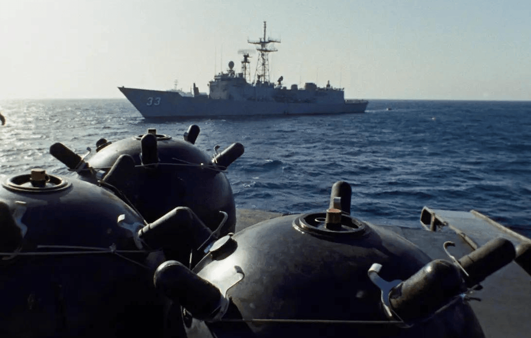 6000枚伊朗水雷还没放<strong></p>
<p>比特币交易网</strong>，布雷船先炸沉，特朗普警告：前所未有轰炸